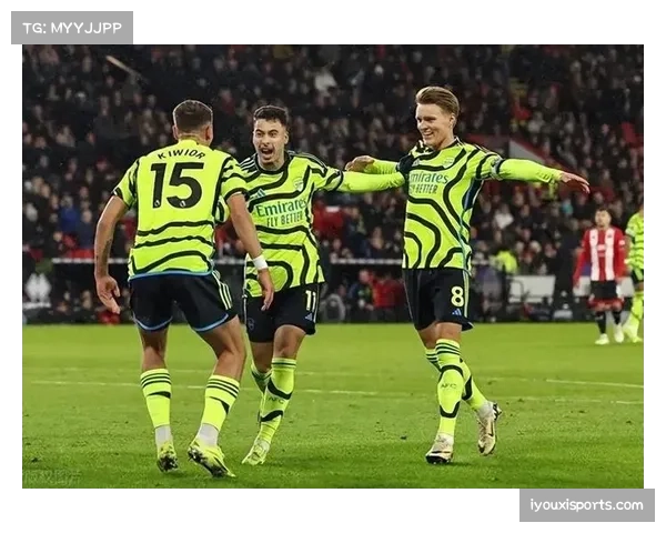 英超积分榜前三差距仅三分 争冠格局陷入白热化